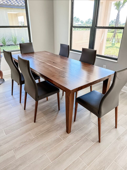 black walnut table, custom walnut table, solid walnut dining table, rustic walnut kitchen table, modern walnut table, live edge walnut table, modern walnut table, farmhouse walnut table, industrial walnut table, mid-century modern walnut table