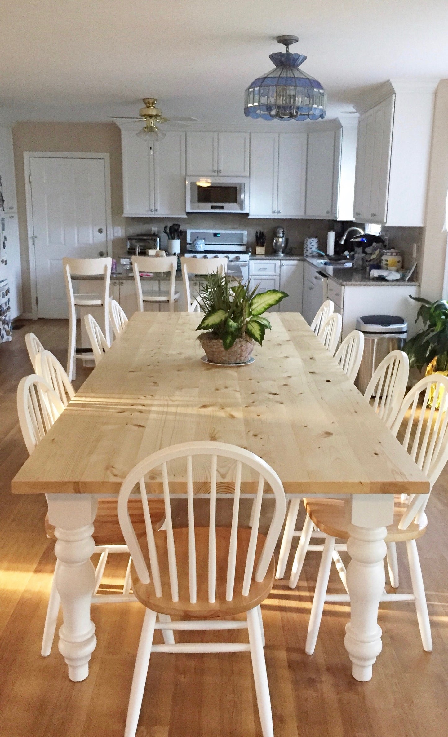 Large Farmhouse Table, Custom Farm Table with Turned Legs, Wooden Farm Table, Long Kitchen Table, Rustic Dining Table - All Sizes and Stains